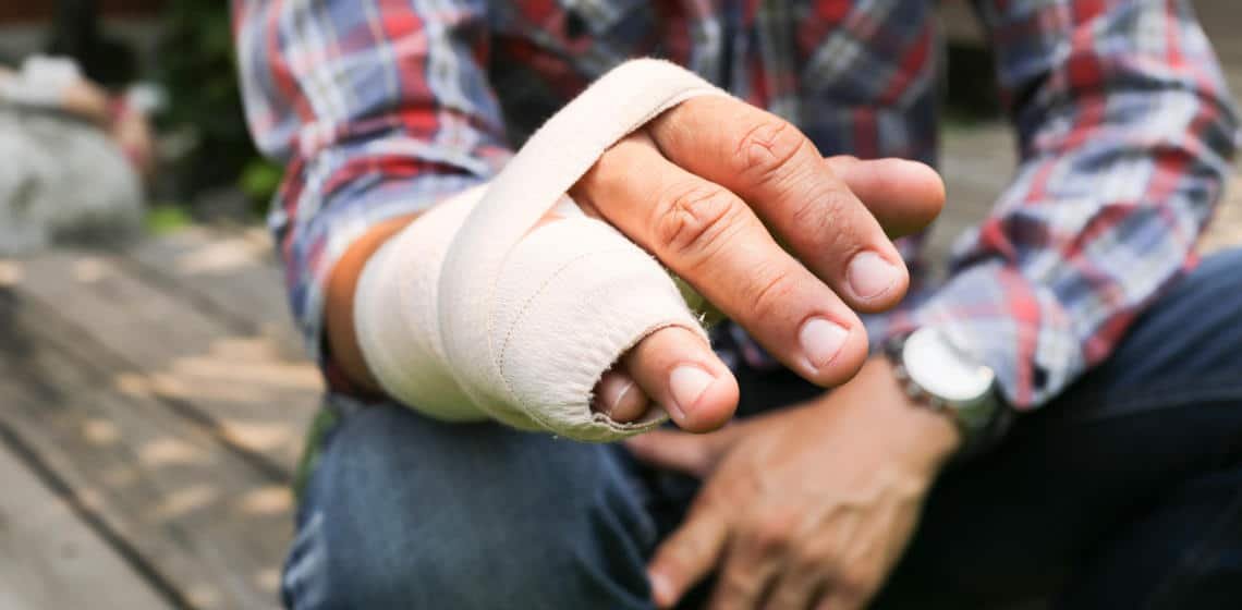 broken finger compensation claims