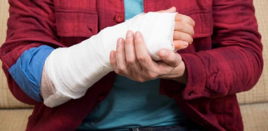 broken hand compensation claim